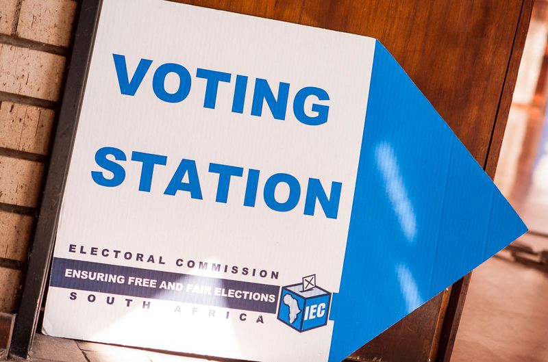 opening hours voting stations