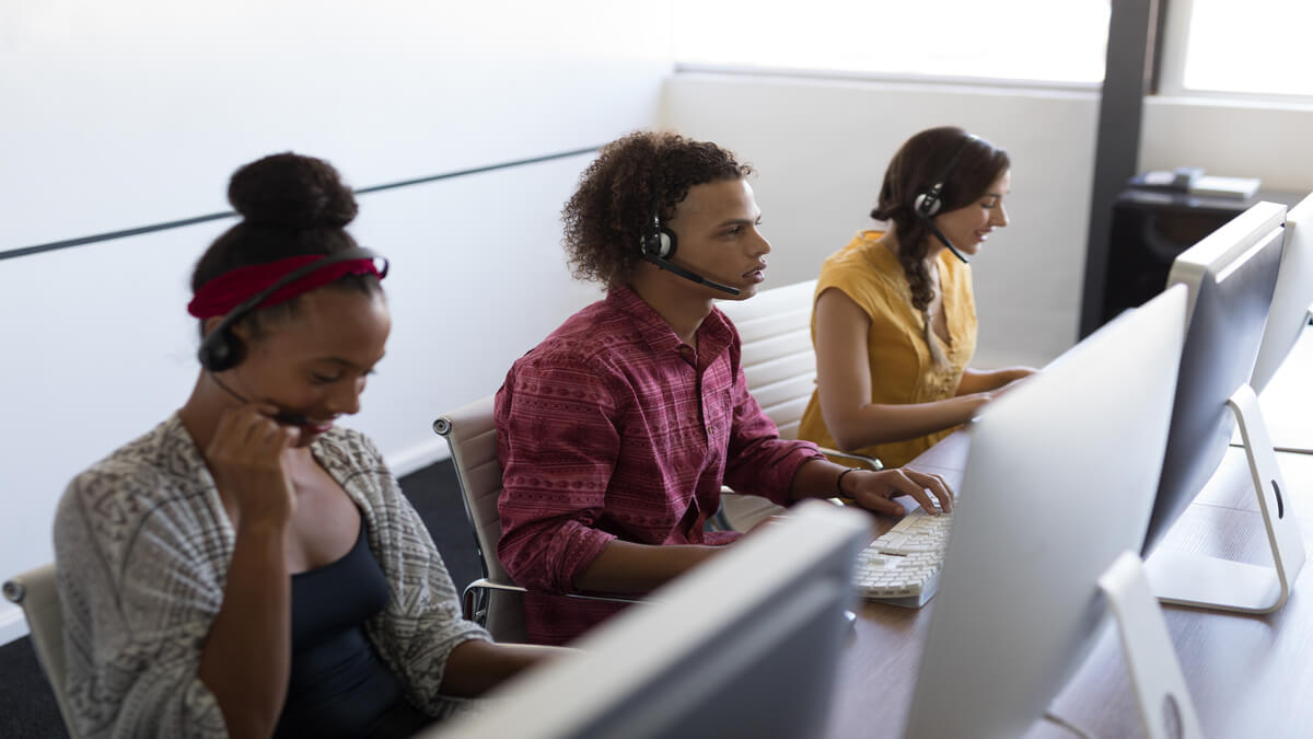 Call Centre Agents at First National Bank